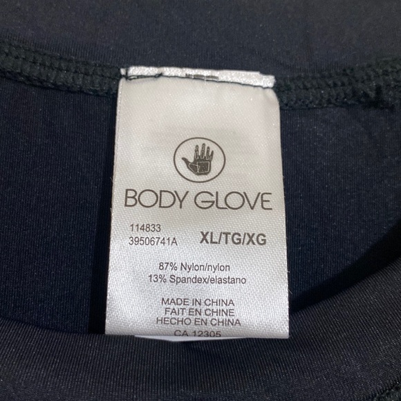 Body Glove Women's Standard Smoothies Sleek Solid Long Sleeve Rash Guard UPF50+ - Picture 3 of 7